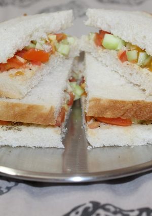 A picture of Veg sandwich.