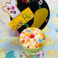 A picture of Mango fruit glory parfait.