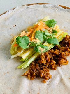 鮮蔬防疫清爽潤餅捲 的食譜成品照片