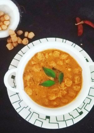 A picture of Soya Coconut Curry.