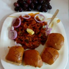 A picture of Pav bhaji.