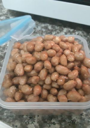 รูปของ Speedy Salted Peanuts 🥜 ถั่วลิสงทอดไมโครเวฟ 6 นาที