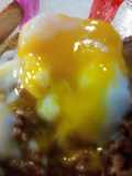Huevo pasado por agua en hamburguesa🥚💧(ﾟ⁠οﾟ⁠人⁠)⁠)