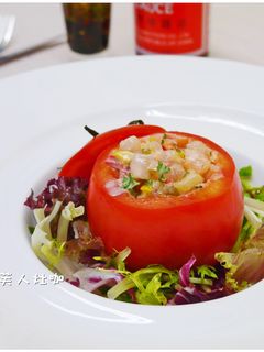 【蕃茄鮮蝦盅沙拉】 的食譜成品照片