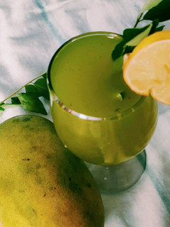 બાફલો, આમ પન્ના(baaflo, aam Panna recipe in Gujarati) રેસીપી મુખ્ય ફોટો