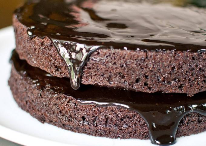 Eggless Chocolate Ganache Cake