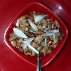 A picture of Kidney beans salad.