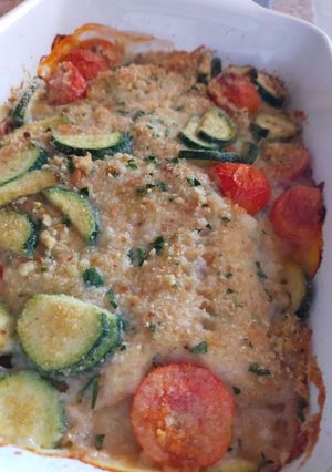 Foto di Platessa gratinata con zucchine e pomodorini