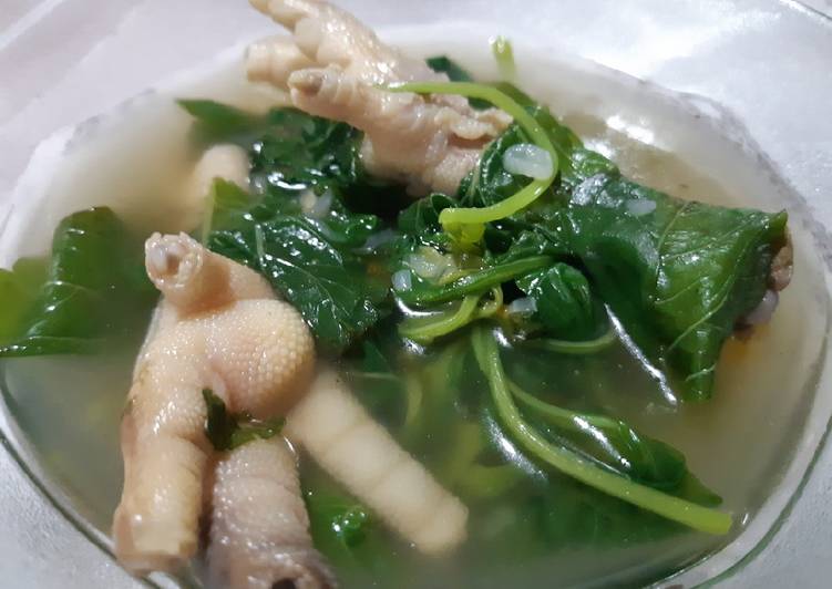 Sayur bening bayam ceker