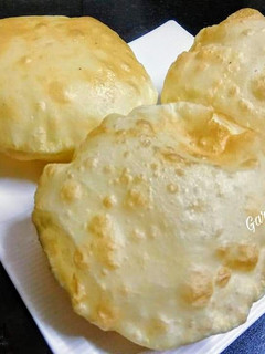 इंस्टेंट भटूरे (Instant Bhature recipe In hindi) रेसिपी मुख्य फोटो
