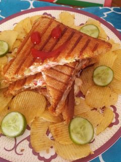 चीज़ मेयो ग्रिल सैंडविच (cheese mayo grill sandwich recipe in Hindi) रेसिपी मुख्य फोटो