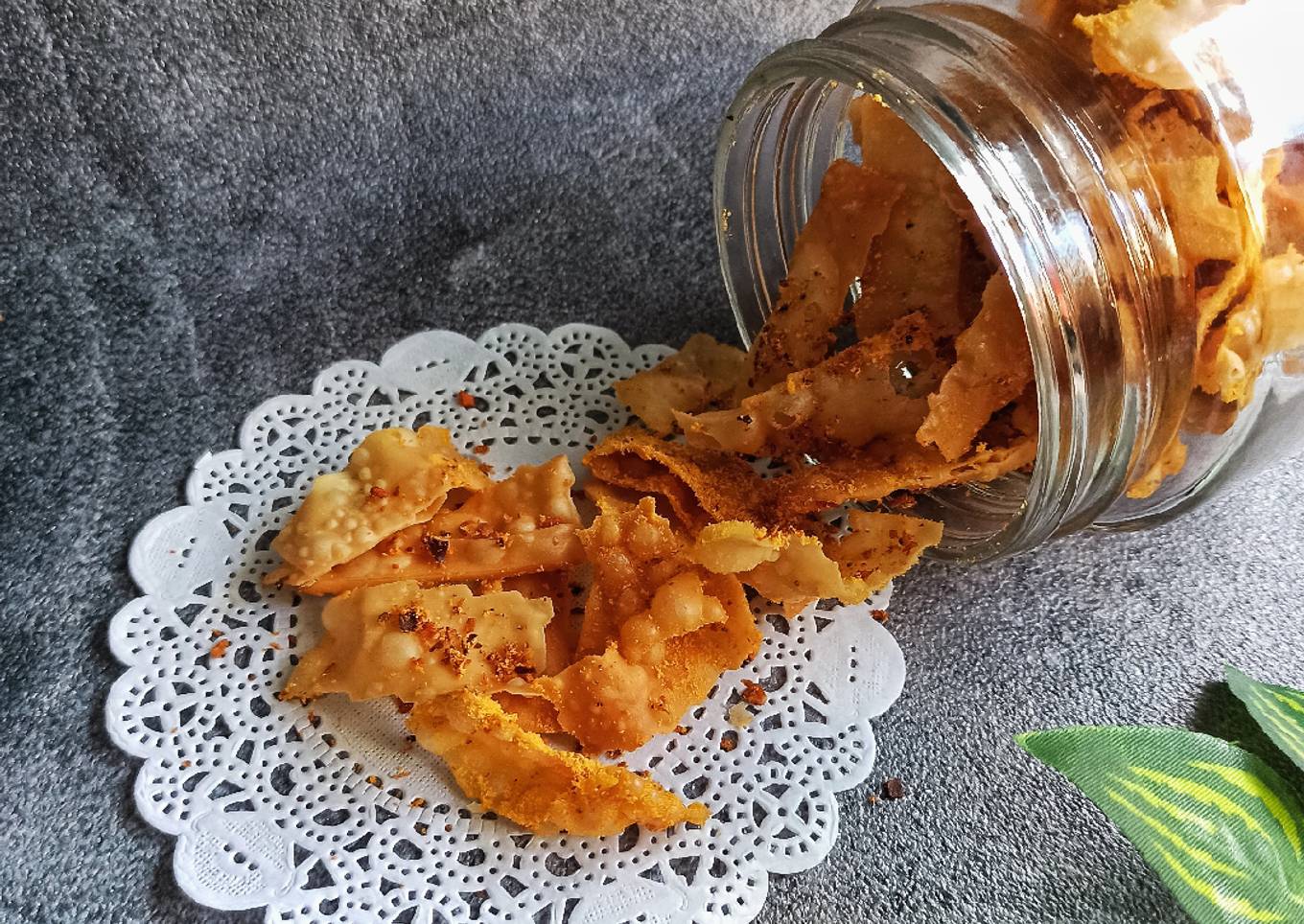Pangsit Goreng Keju Pedas