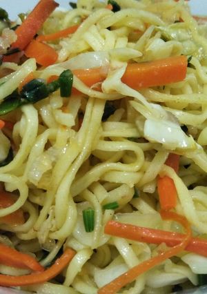 Foto resep Mi goreng ndeso ala hajatan / mi goreng legend