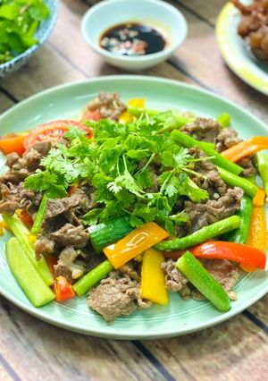 Hình của món Bò Xào Thập Cẩm.