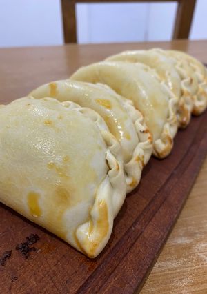 Una foto de 🌽Empanadas de choclo y queso súper cremosas 💛