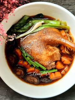 Hình của món Mì vịt tiềm.