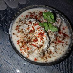 A picture of Dahi vada.