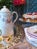 كعكة فيلادلفيا و الشوكولاته البيضاء، الفراولة 🍓 بكريمة زبدة اللوز 🍰