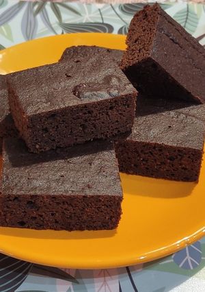 Gluténmentes céklás brownie datolyával édesítve recept fotója