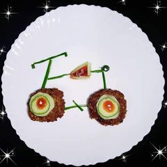 A picture of Chapli Kabab.