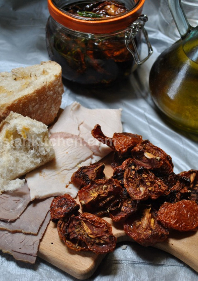 عکسی از دستور گوجه خشک
