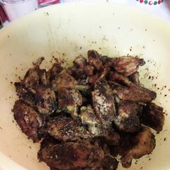 A picture of Seasoned wings.