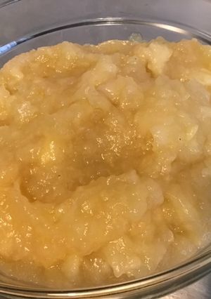 Une photo de Compote de pommes du jardin au sirop d érable