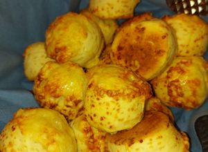 Sajtos-tejfölös, álompuha pogácsa recept fotója