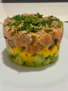 Una foto de Tartar de Salmón