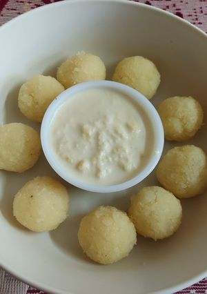 A picture of Coconut Ladoo with Rabri.