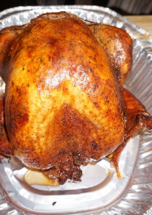Una foto de PAVO ASADO CON ROMERO FRESCO. JON STYLE