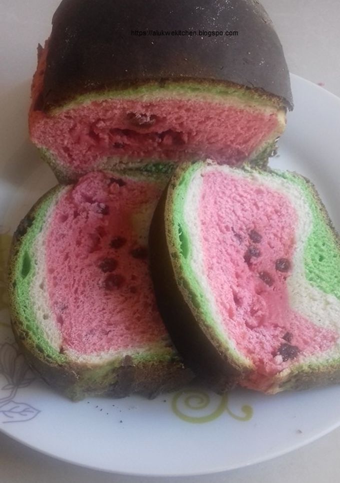 A picture of Watermelon Lookalike Bread.