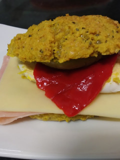 Una foto de Panecillos de semillas keto