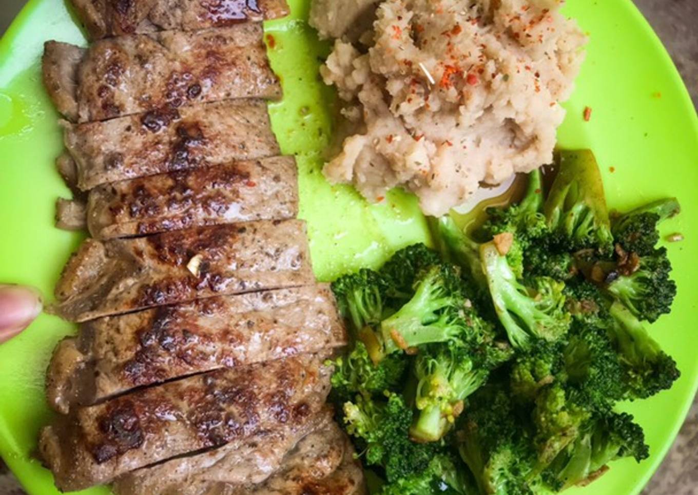 Sirloin steak with mashed potato