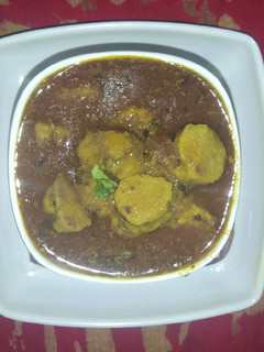 गट्टे की सब्जी (Gatte ki Sabzi recipe in hindi) रेसिपी मुख्य फोटो