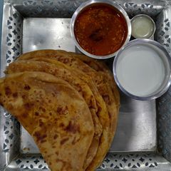 A picture of Shahi Puran Poli.