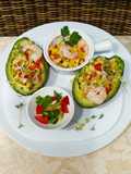 Mit Salsa gefüllte 🥑 Avocadound Knoblauch - 🦐Garnelen