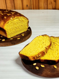 Una foto de 🍞 Pan brioche de zapallo anco 🍞