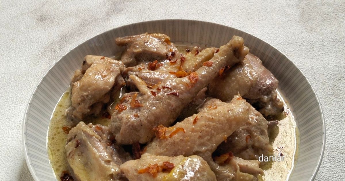 Opor Ayam Kampung