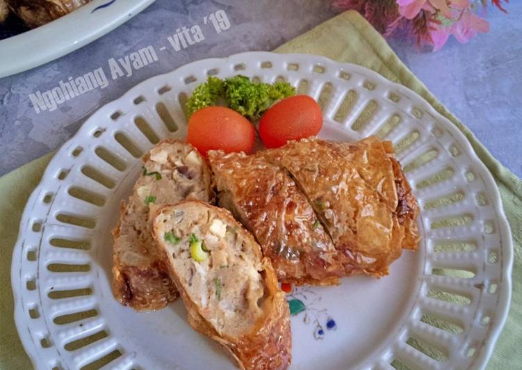 Langkah Mudah untuk Menyiapkan Ngohiang Ayam, Enak Banget