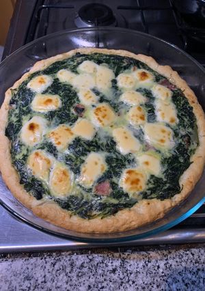 Una foto de Tarta de acelga con masa hecha en casa