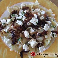 A picture of Pasta with sun-dried tomatoes and mavrodaphne wine.