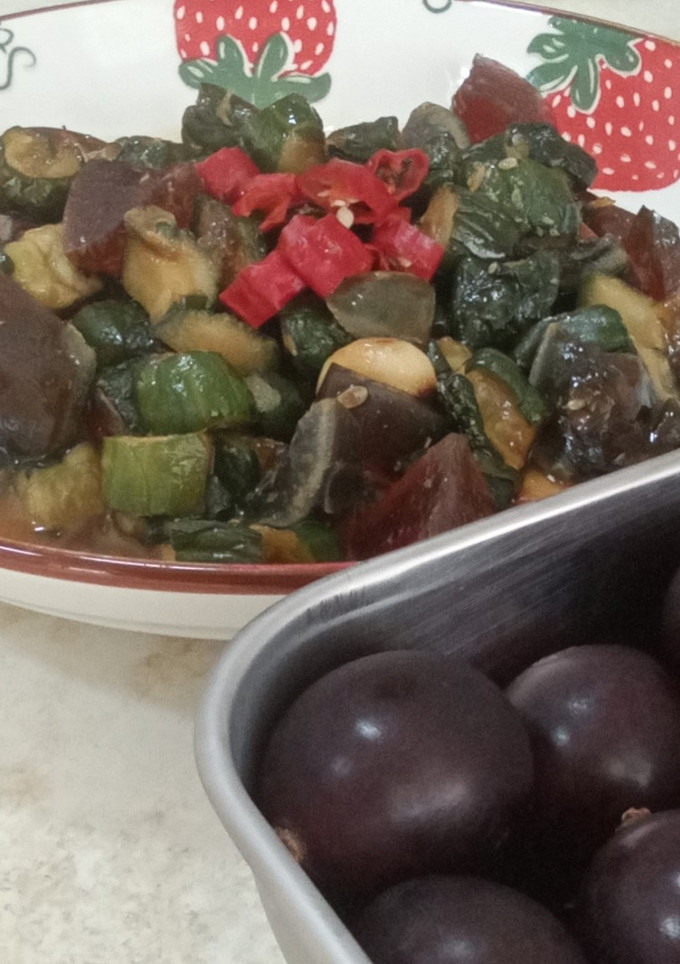 輕醃櫛瓜炒皮蛋-食在簡單 的食譜成品照片