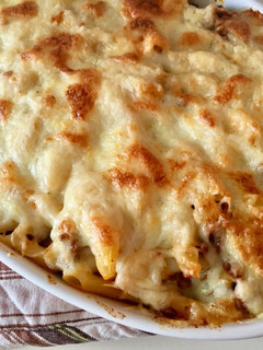 Una foto de Macarrones con carne de ternera gratinados