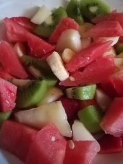 Una foto de Macedonia de frutas
