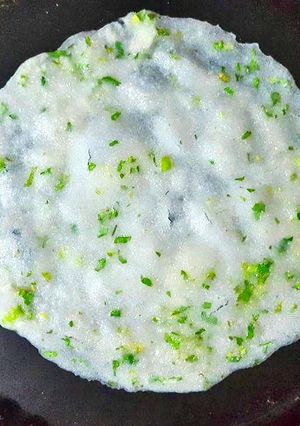 A picture of Crispy Rawa/Semolina Dosa.