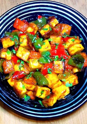 ચીલી પનીર (Chili Paneer Recipe In Gujarati) રેસીપી મુખ્ય ફોટો