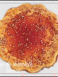 Una foto de Flan de chocolate blanco