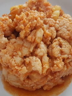 Una foto de Coliflor rehogada con ajo y pimentón