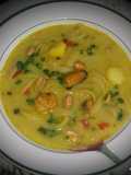 Supa thaï cu fructe de mare